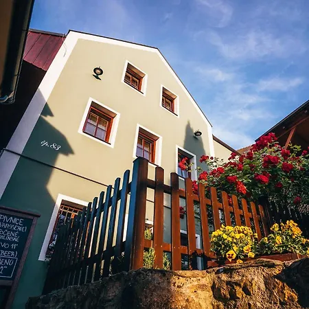 펜지온 틸리아 게스트하우스 체스키크룸로프