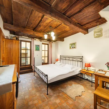 Casa de hóspedes Tilia 3*