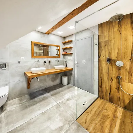 Casa de hóspedes Tilia 3*